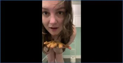 Layla Lee Poops in Lace Panties and Smears Delicious Shit Cream