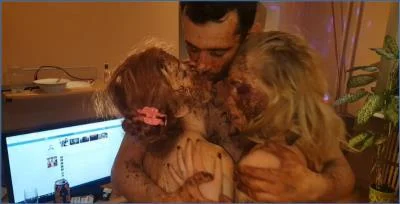 AstraCelestial's Lesbian Orgy of Shit Eating and Peeing - Extreme