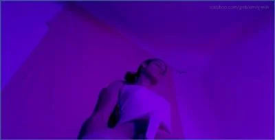 Emily Milk Pissing and Smearing in Fishnets on the Toilet