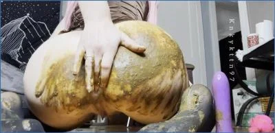 KnkyKttn97 Smears Kaviar with Her Feet in Extreme Anal Drop