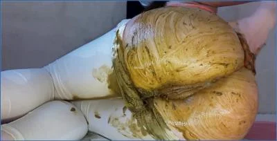 Anna Coprofield Shits and Smears in White Leggings - A Scat Sensation