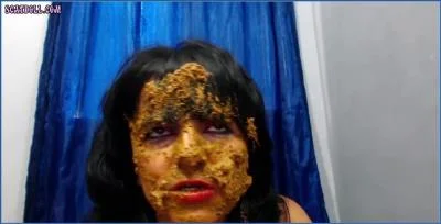 Doll Pisses and Eats Her Own Shit in a Kaviar Show - Extreme Scat