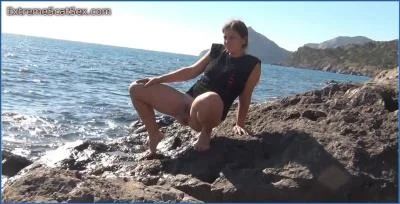 Nadya Shits by the Sea: Nasty Pooping Collection for Scat Lovers