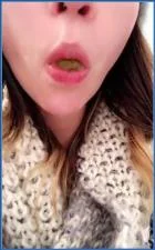 LilbuttLex Fists and Smears Her Way Through an Extreme Scat Ride