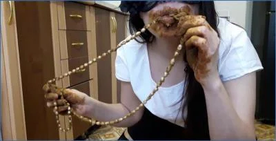 Shitting Videos- Scatlina- Pearl Beads in Shit Scat Smearing