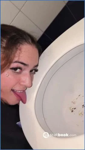 Malafalda Delivers savage Anal Shitting in Toilet-darkfans Video
