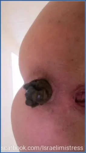 Mistress Jardena Hardcore Piss Poop Fetish- No Holding Back