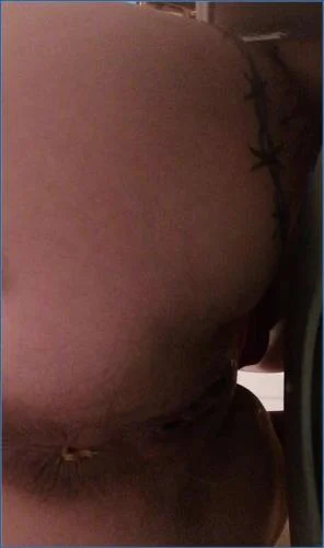 Badkitty España's Extreme Bathroom Fetish clip with Scat and Pee