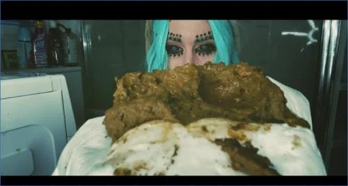 Sweet Betty Parlour's Hardcore Shitting and Shit Eating Solo Fetish Clip