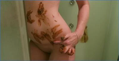 Shitting Videos Presents Sexyass Linda Pooping in the Shower- Scat Porn Library