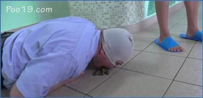MilanaSmelly Sucks Female Cock and Eats Shit
